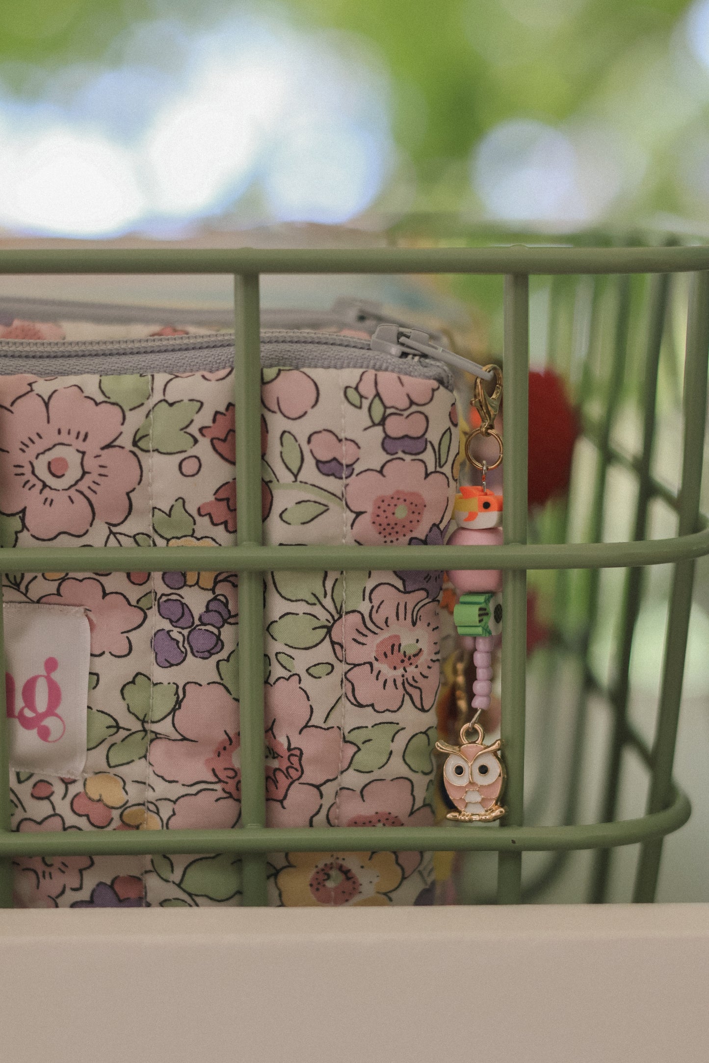 Make-up pouch